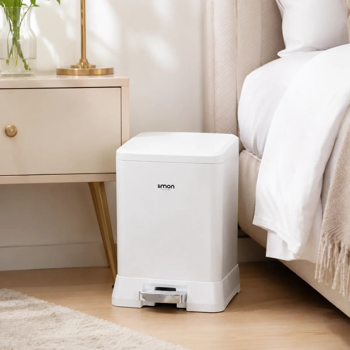 Limon Square Pedal Trash Can