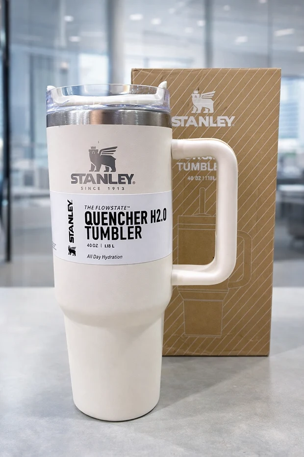 Stanley 40oz Quencher Tumbler Cream White with Gift Box