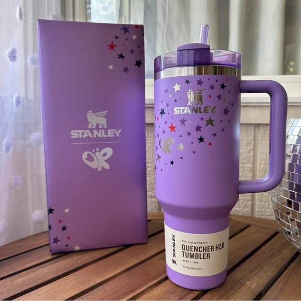 Stanley x Olivia Rodrigo 40oz Quencher Tumbler Purple Stars with Gift Box